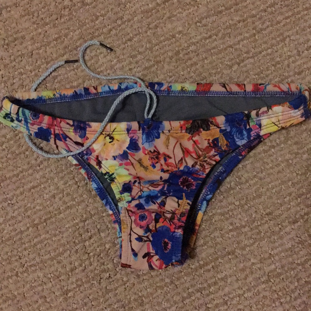 jolyn europe bottom!